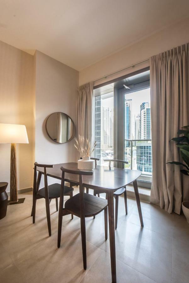 Fantastay Sparkle Tower Luxury 1 Br Дубай Экстерьер фото